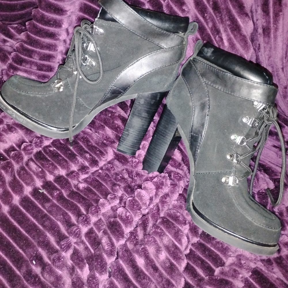 Nine West Black Lace-Up Heeled Boots